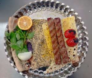 خوراک کوبیده دو سیخ ۸۰گرمی